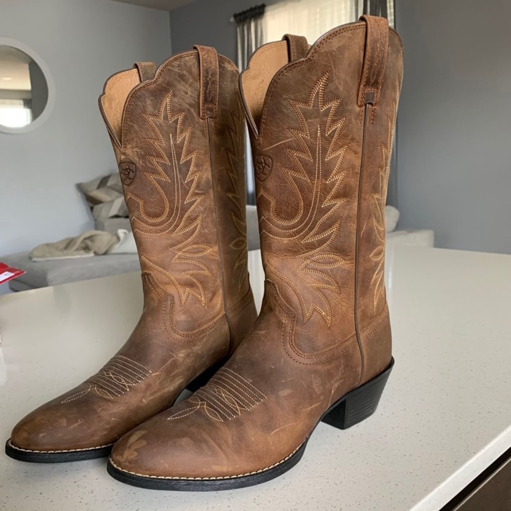 Ariat distressed boots